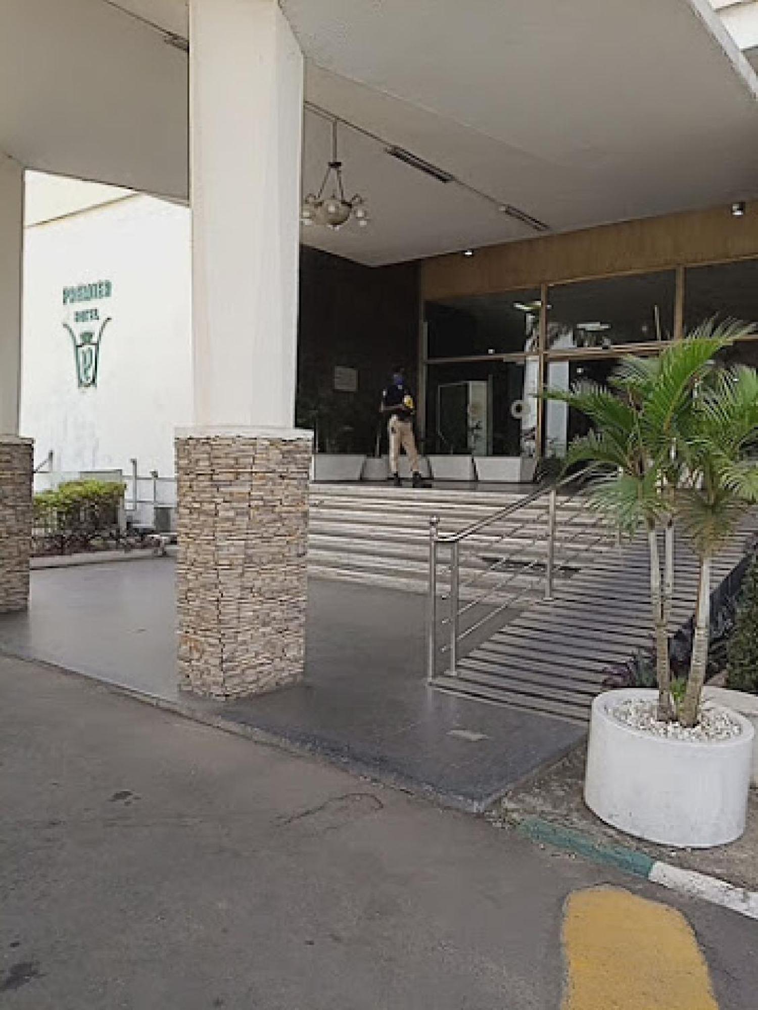 Room In Lodge - Premier Hotel-إبادان المظهر الخارجي الصورة